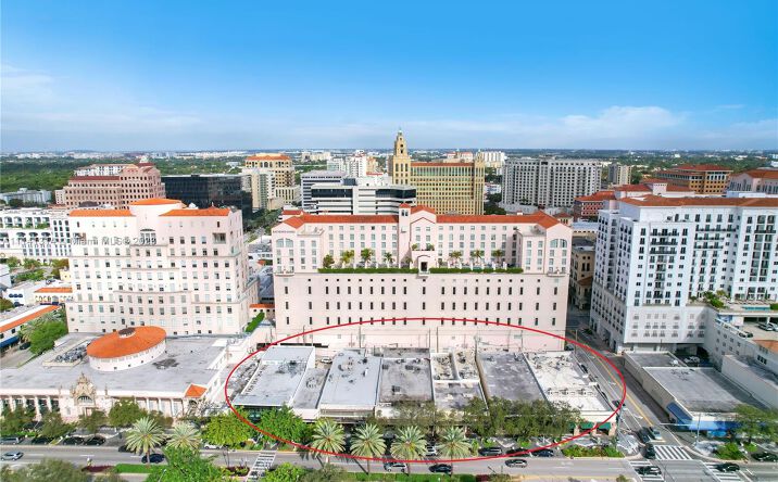 Pictures of Retail property located at 99 Miracle Mile- RESTAURANT FOR SALE, Coral Gables, FL 33134 for sales - image #1