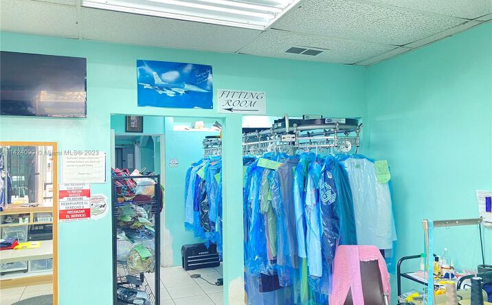 Pictures of Office property located at 27828 SW 127 AV, Homestead, FL 33032 for sales - image #1