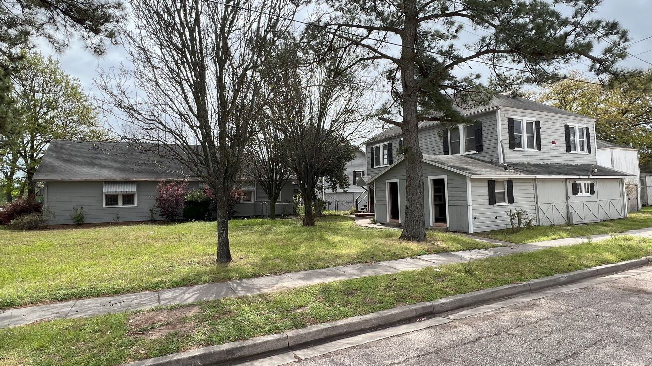 2633-w-main-st-baytown-tx-77520-crexi