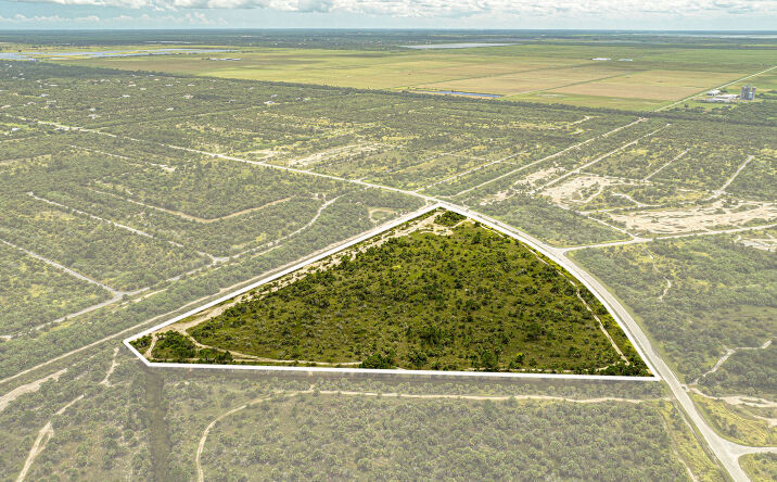 Pictures of Land property located at 100 Unknown Rd, Palm Bay, FL, Palm Bay, US 32905 for sales - image #1