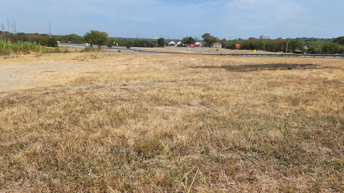 2025 E Vickery Blvd, Fort Worth, TX 76104