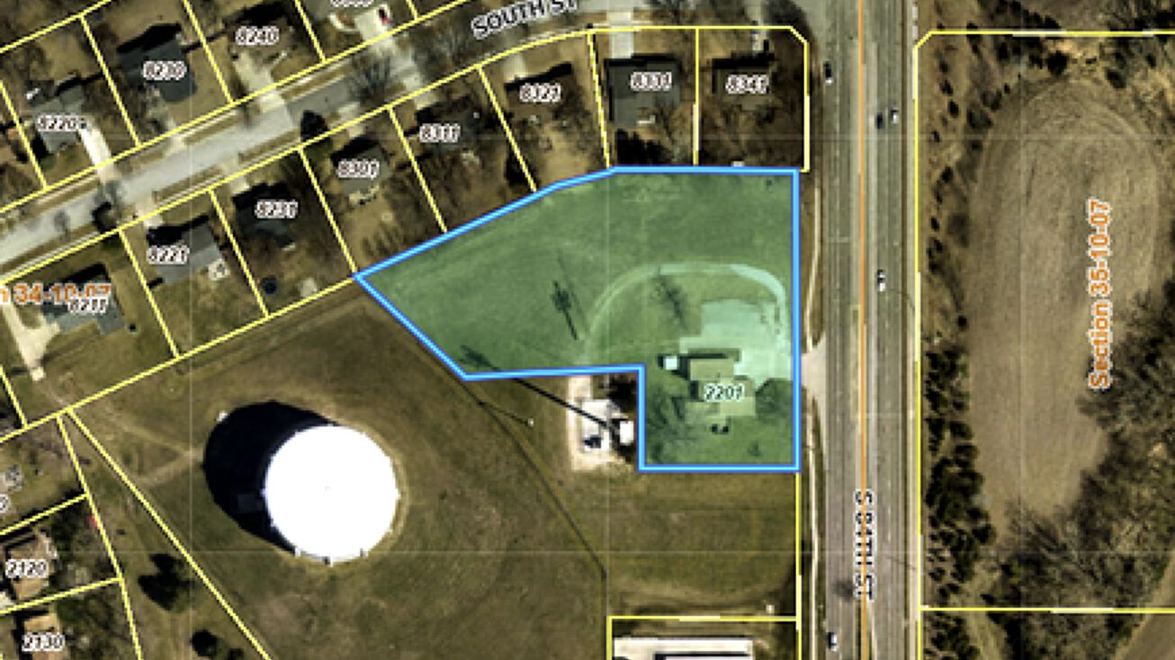 2201 S 84th St, Lincoln, NE 68506