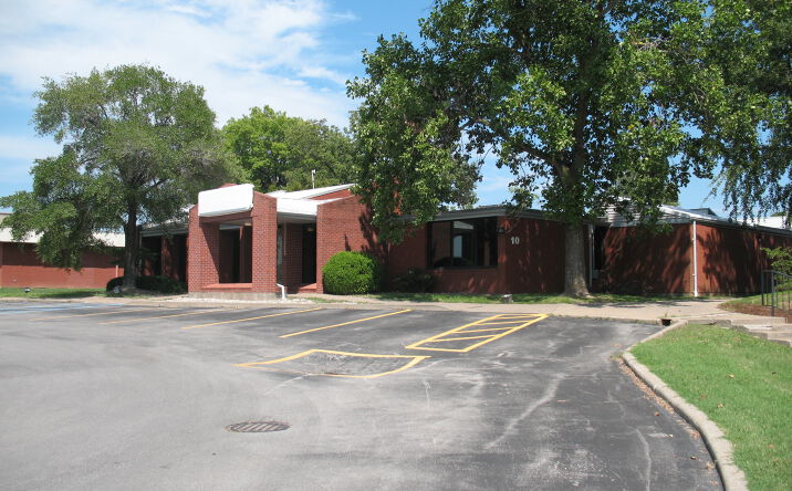 Pictures of Office property located at 10 Doctors Park Dr, Cape Girardeau, MO 63703 for sales - image #1