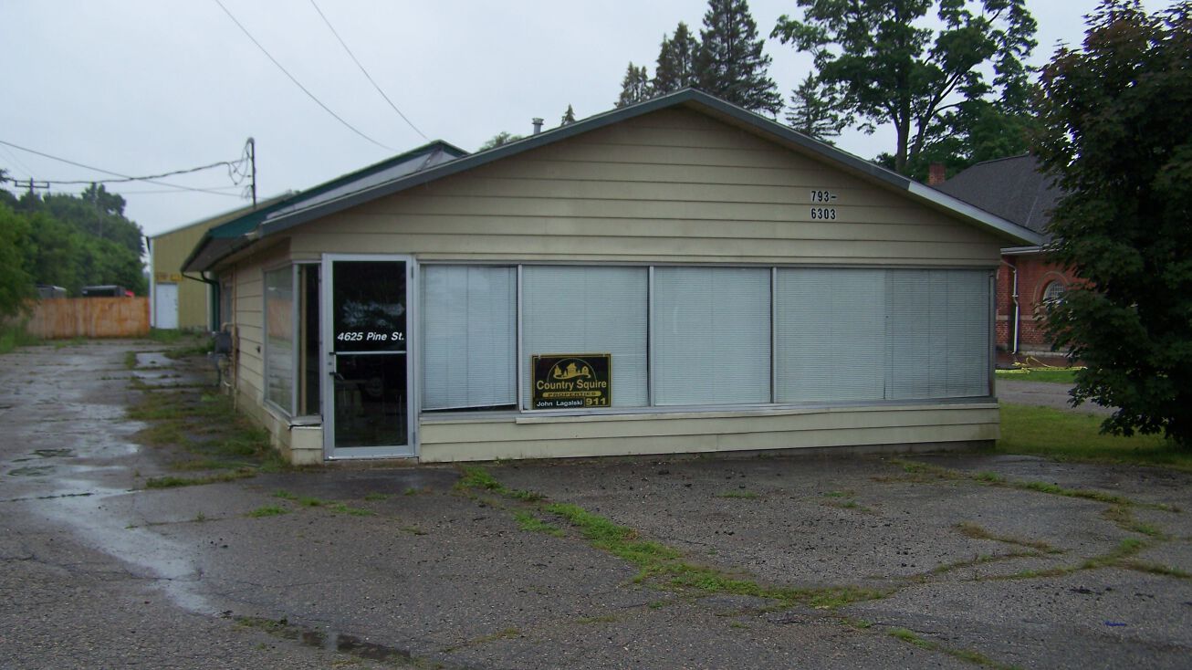 4625 Pine St, Columbiaville, MI 48421
