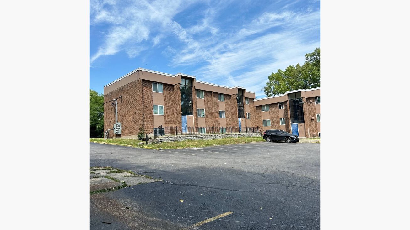 757 Ridgeway Ave, Cincinnati, OH 45229