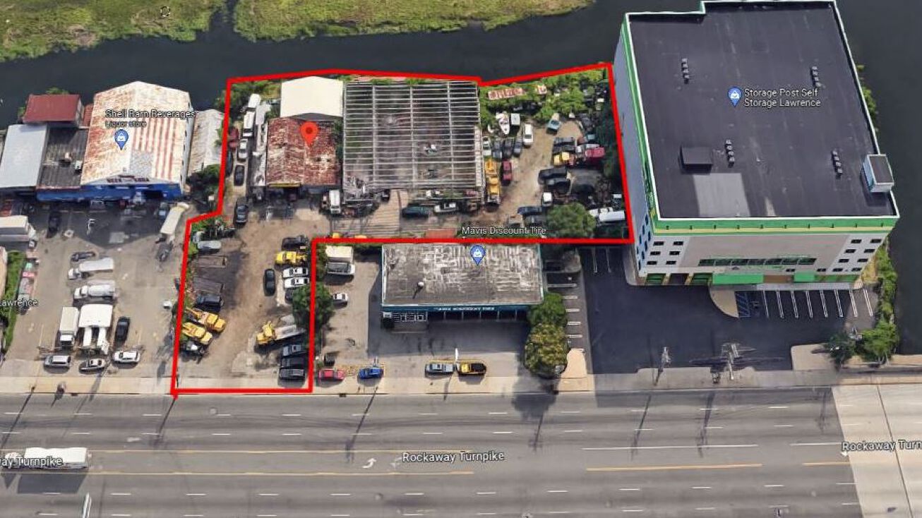 656 Rockaway Turnpike, Lawrence, NY 11559