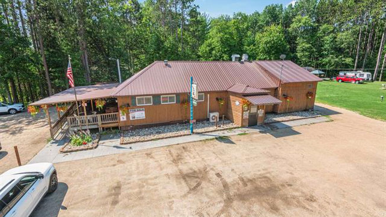 W10707 Benson Lake Rd, Amberg, WI 54102