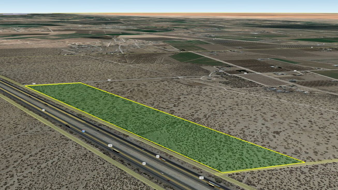 8900 Stern Dr, Mesilla Park, NM 88047