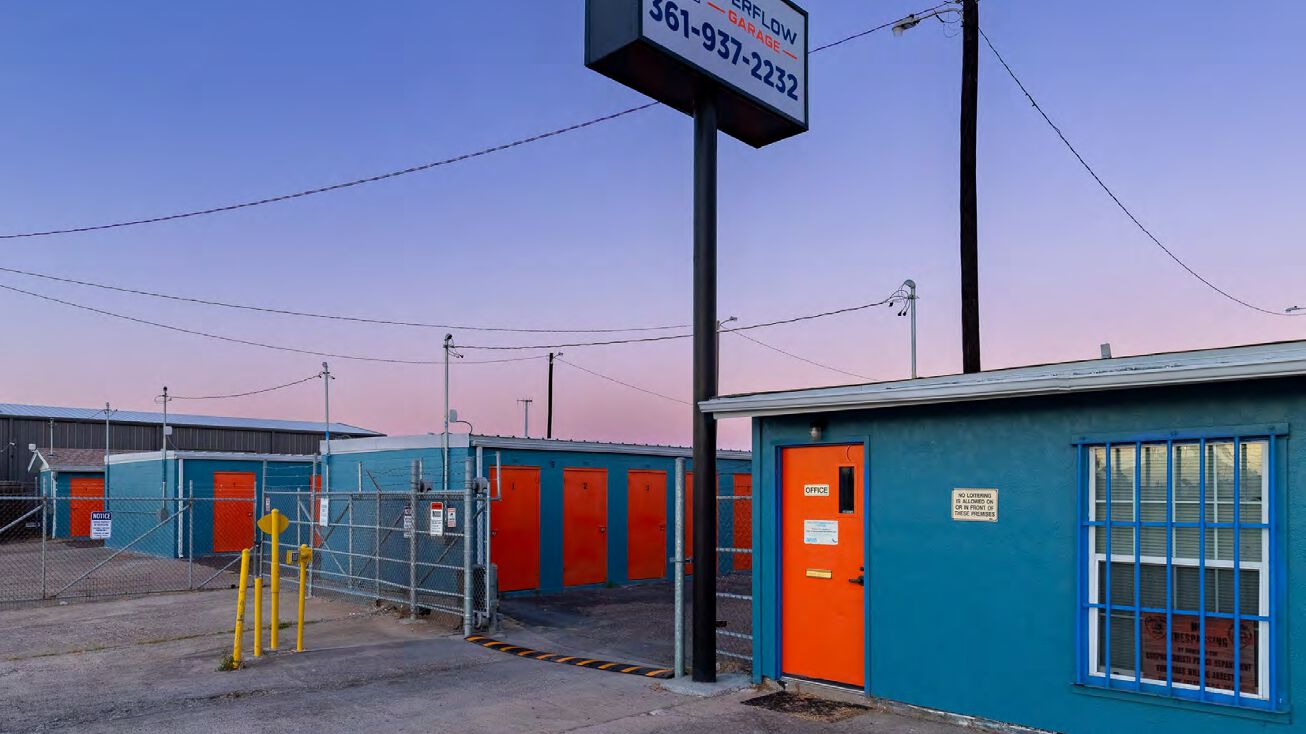 1017 Waldron Rd, Corpus Christi, TX 78418