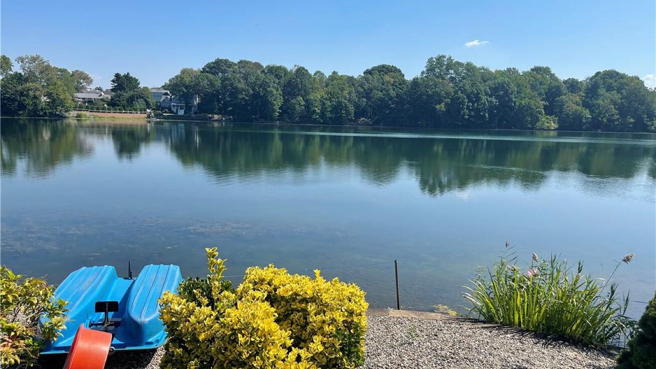 34 Patton Drive, Sayreville, NJ 08872