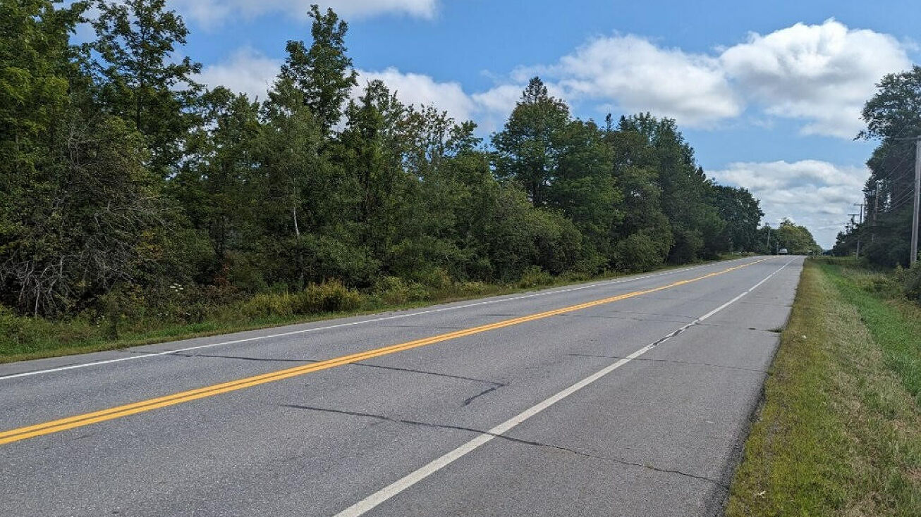 Western Ave, Newburgh, ME 04444