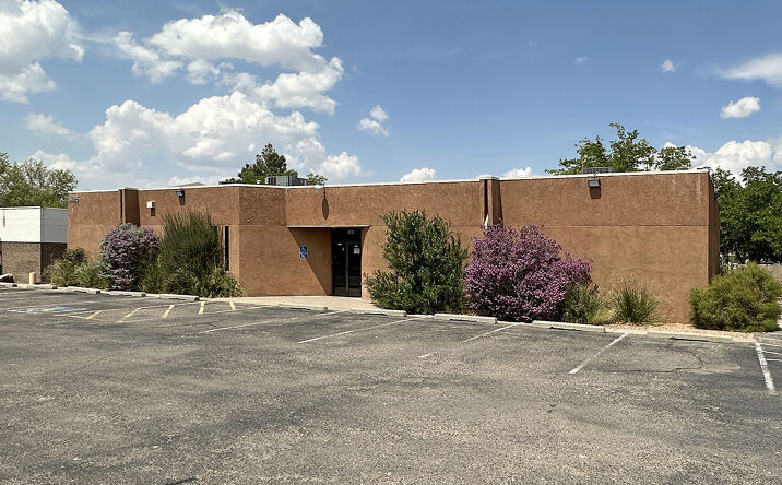 Pictures of Office property located at 8005 Pennsylvania Cir NE, Albuquerque, NM 87110 for sales - image #1