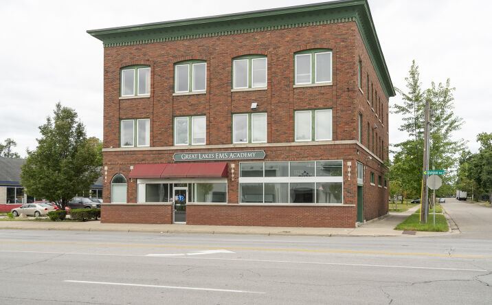 Pictures of Office property located at 1001 Division Ave S, Grand Rapids, MI 49507 for sales - image #1