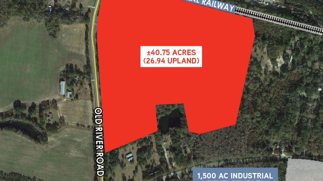 1085 Old River Rd, Bloomingdale, GA 31302