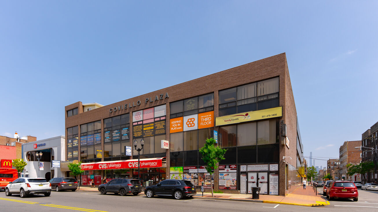 5300 Bergenline Ave, West New York, NJ 07093