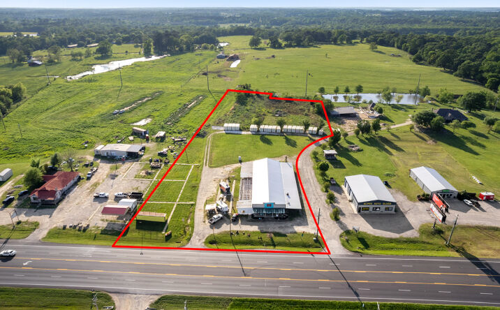 Pictures of Land, Mixed Use, Retail, Self Storage property located at 2516 US Hwy 271 N, Pittsburg, TX 75686 for sales - image #1