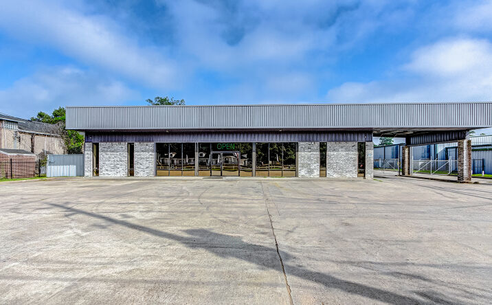 Pictures of Industrial, Mixed Use, Special Purpose property located at 3501 Farm to Market 1960 Rd E, Humble, TX 77338 for sales - image #1