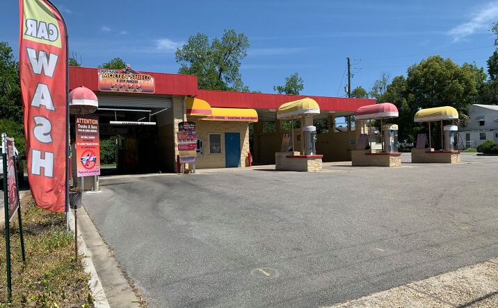 Pictures of Business for Sale property located at 143 U.S. Hwy 19, Camilla, GA 31730, 200 S Mock Rd, Albany, GA 31705, 101 17th St W, Tifton, GA 31794, 1505 Radium Springs Rd, Albany, GA 31705, 202 N Davis St, Nashville, GA 31639, 601 W 4th St, Adel, GA 31620, 400 W Main St, Hahira, GA 31632, 702 W 5th St, Adel, GA 31620 for sales - image #1