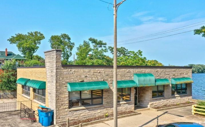 Pictures of Office property located at 130 E Madison St, Ottawa, IL 61350 for sales - image #1