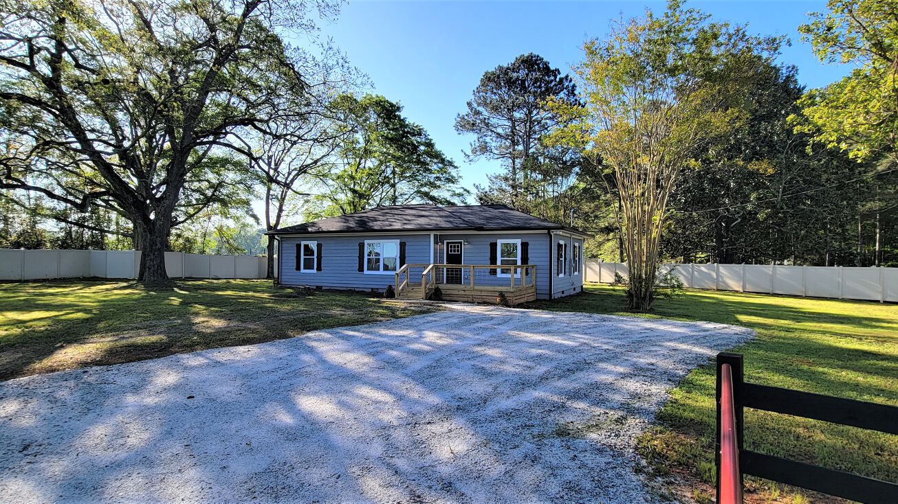 8 S Ola Rd, McDonough, GA 30252