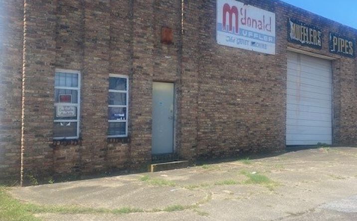 Pictures of Mixed Use property located at 2155 Halls Mill Rd, Mobile, AL 36606 for sales - image #1