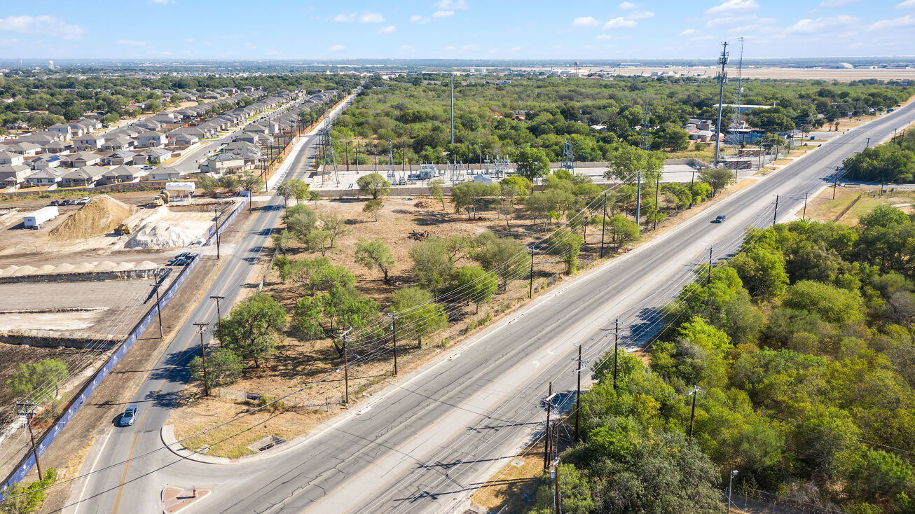 5361 Old Pearsall Rd, San Antonio, TX 78242