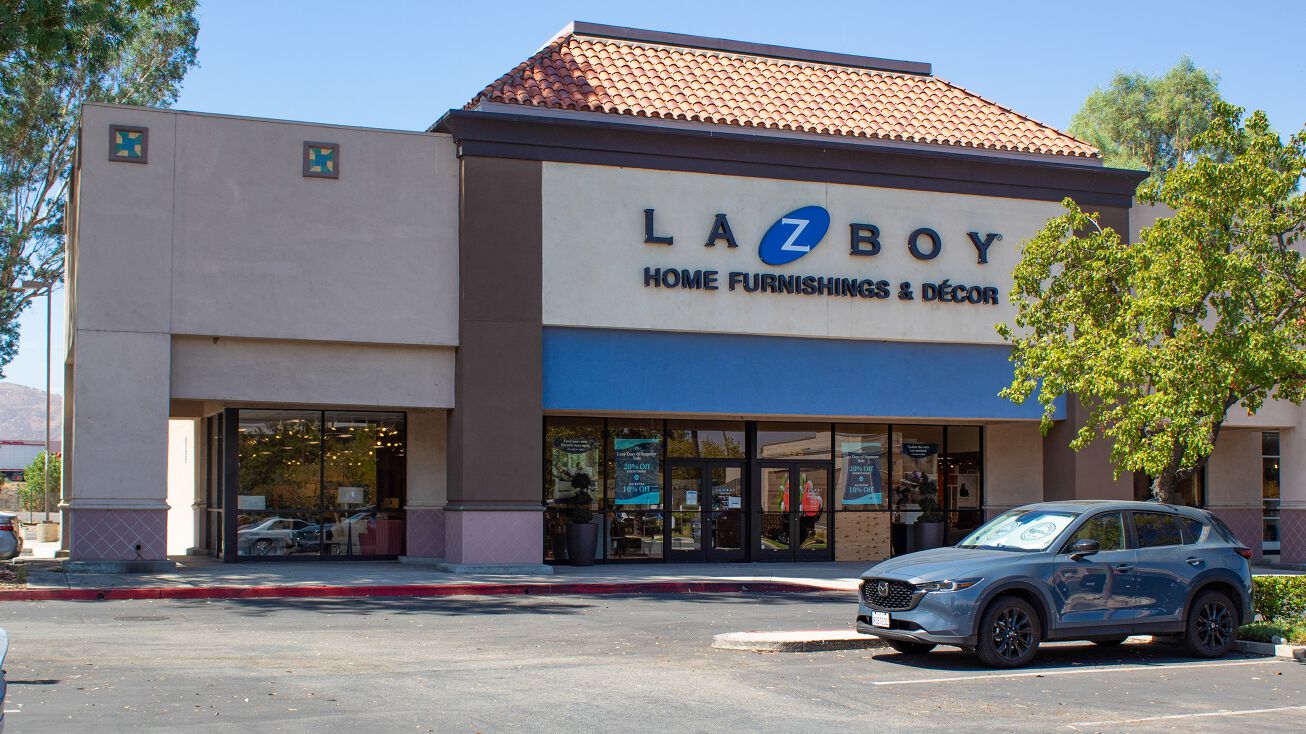 495 E Hospitality Ln, San Bernardino, CA 92408