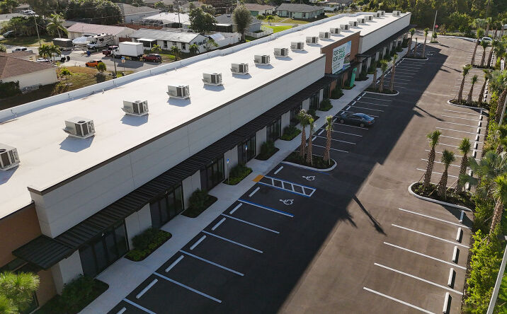 Pictures of Retail property located at 8156 Alico Rd, Fort Myers, FL 33912 for sales - image #1