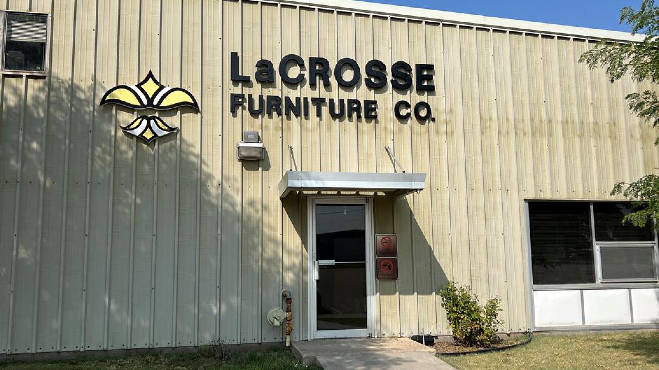 1215 Oak St, La Crosse, KS 67548