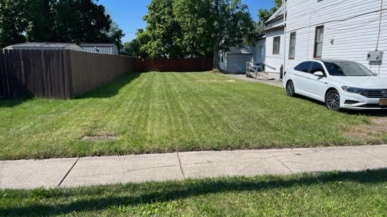 136 Adams St, Buffalo, NY 14206