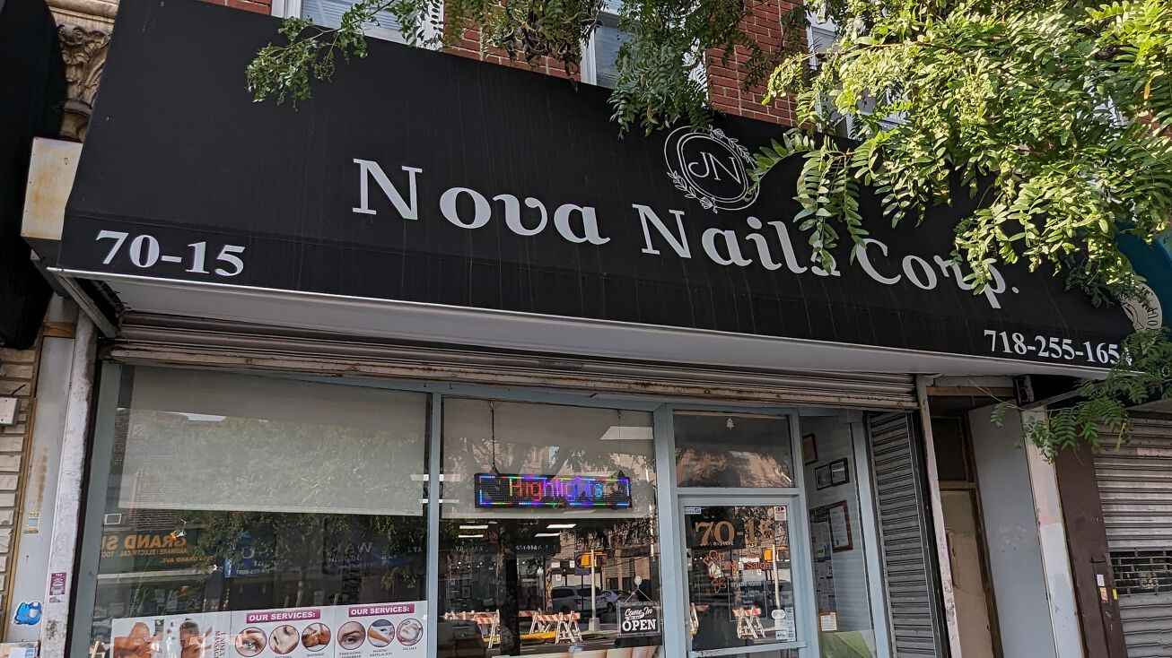 7015 Grand Ave, Queens, NY 11378