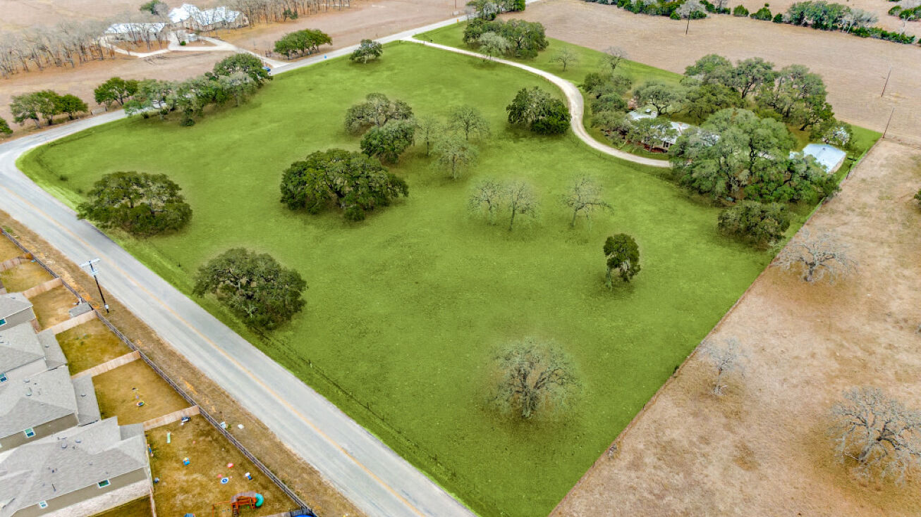 6 Old Fredericksburg Rd, Boerne, TX 78015