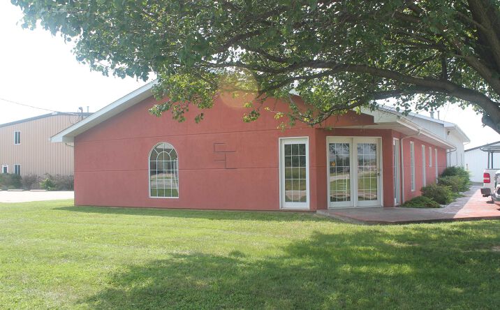 Pictures of Industrial, Office property located at 1300 N Reed Station Road, Carbondale, IL 62901 for sales - image #1