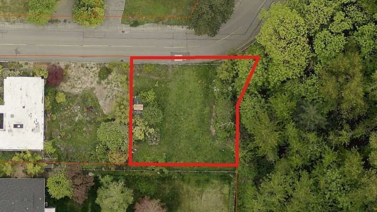 5315 S 166th St, Tukwila, WA 98188