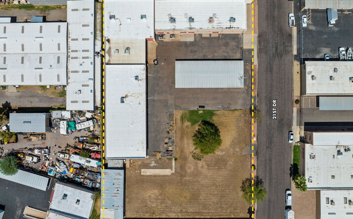Pictures of Industrial property located at 9618 N 21st Dr, Phoenix, AZ 85021 for comps - image #1
