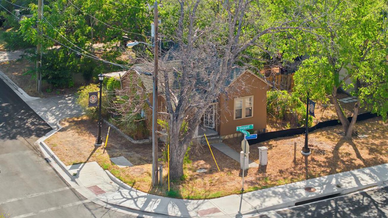 209 N Sheppard St, Round Rock, TX 78664