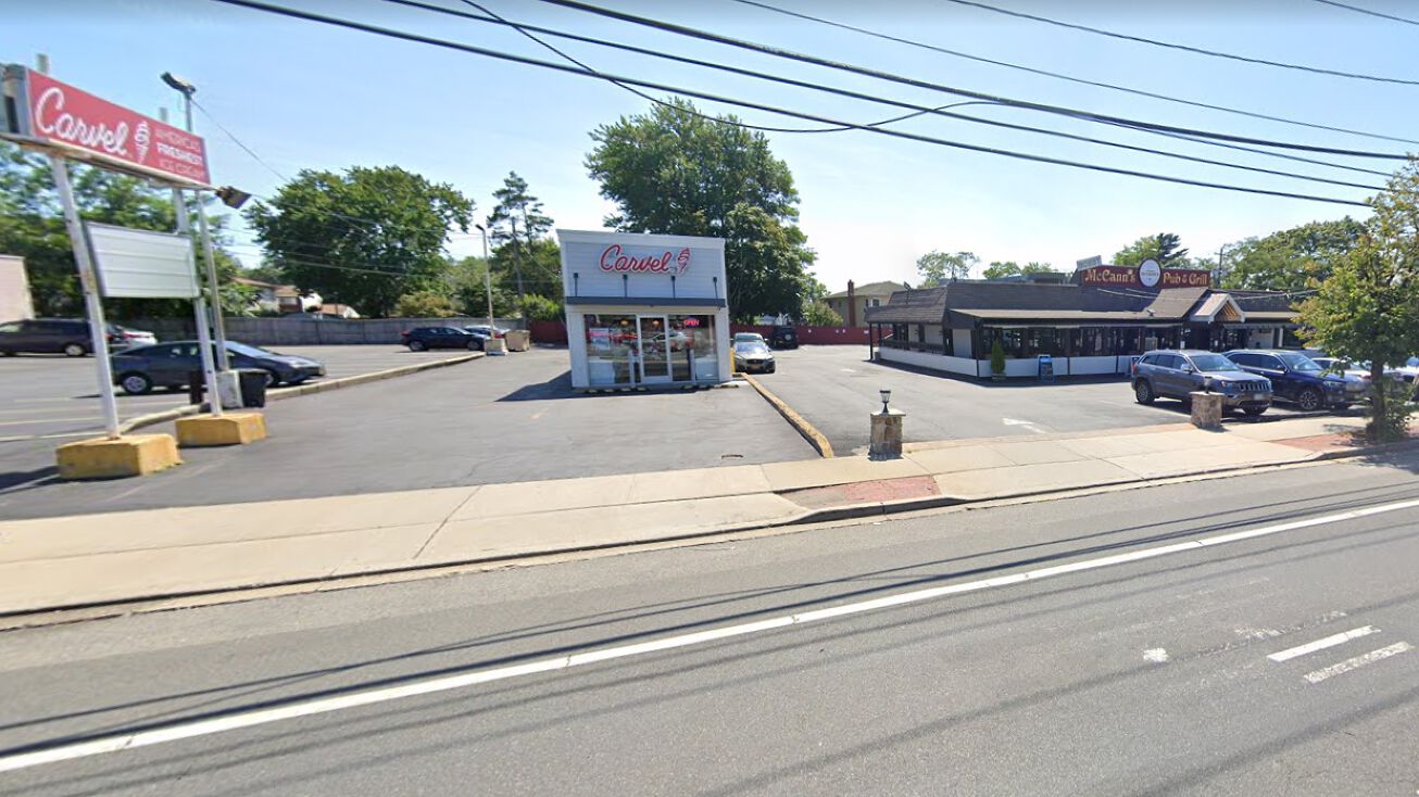 5590 Merrick Rd, Massapequa, NY 11758