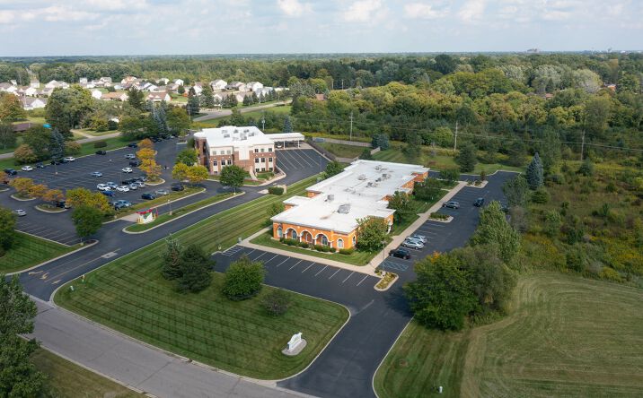Pictures of Office property located at 1055 Charter Dr, Flint, MI 48532 for sales - image #1
