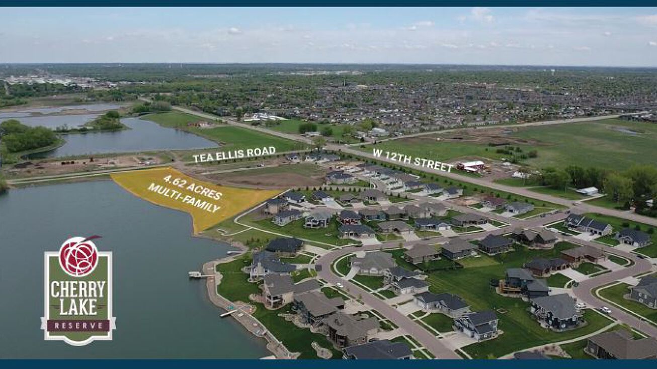 West 12th St & TeaEllis Road, Sioux Falls, SD 57106