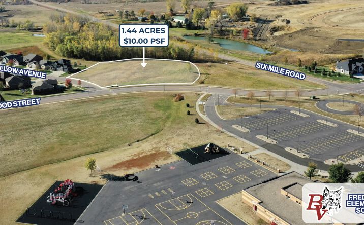 Pictures of Land property located at 101 S Golden Willow Ave, Sioux Falls, SD 57110 for sales - image #1