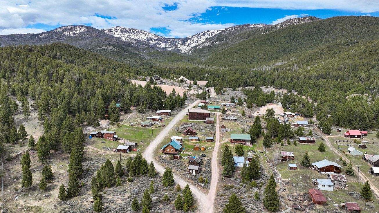 Elkhorn Rd, Boulder, MT 59632