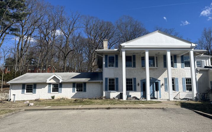 Pictures of Senior Living property located at 5347 Brightwood Rd, Bethel Park, PA 15102 for sales - image #1