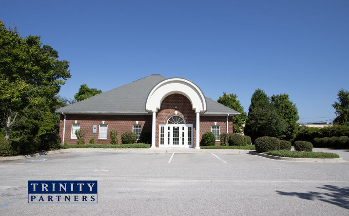 Pictures of Office property located at 741 Greenlawn Dr, Columbia, SC 29209 for sales - image #1