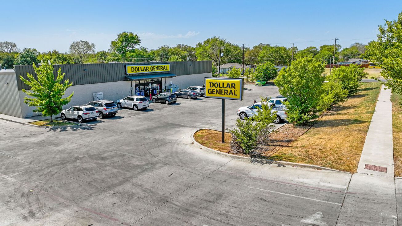 580 W Lawson Rd, Dallas, TX 75253