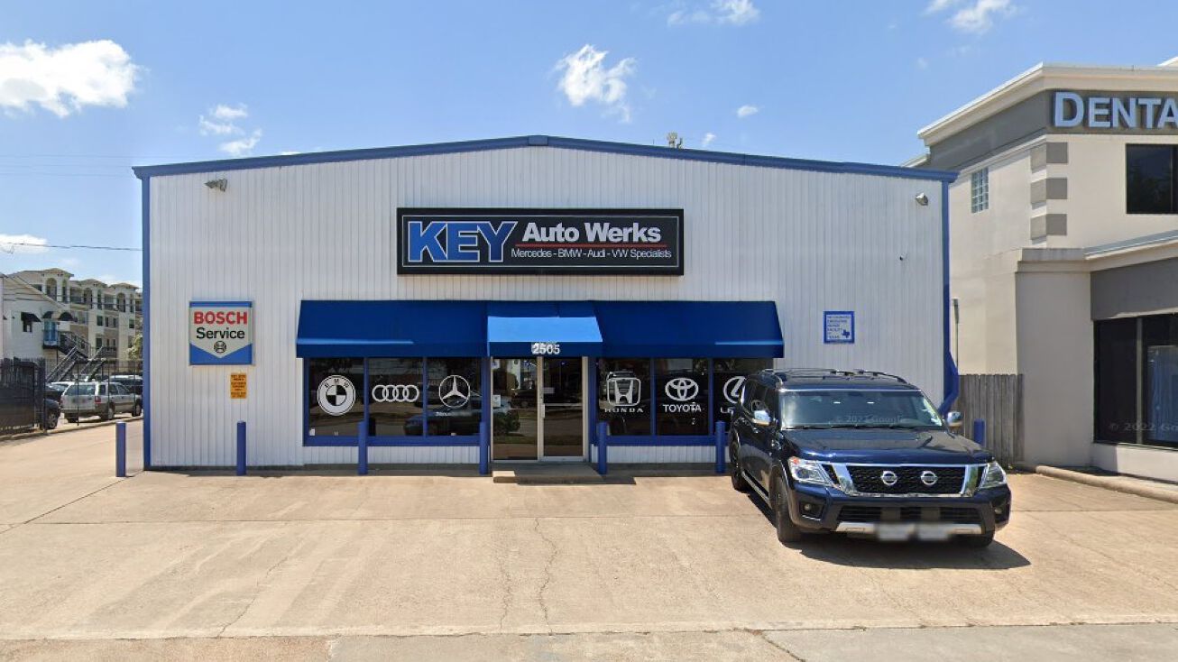 2505 W Blvd, Houston, TX 77030