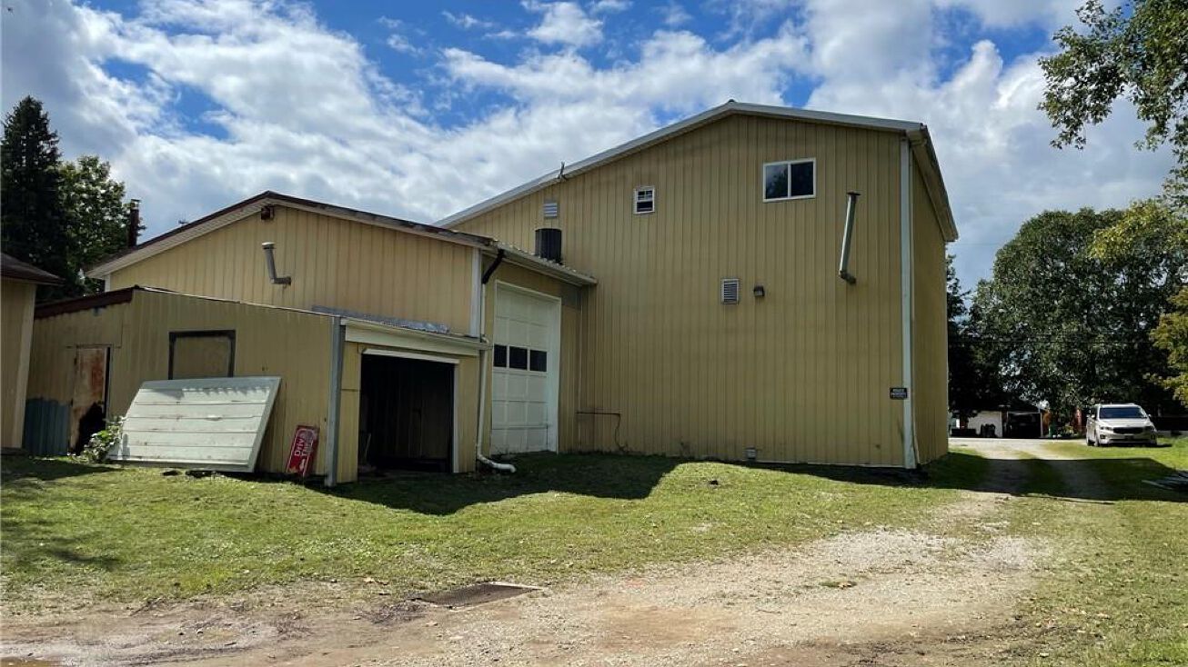 846 Cedar Grove Rd, Parkersburg, WV 26104