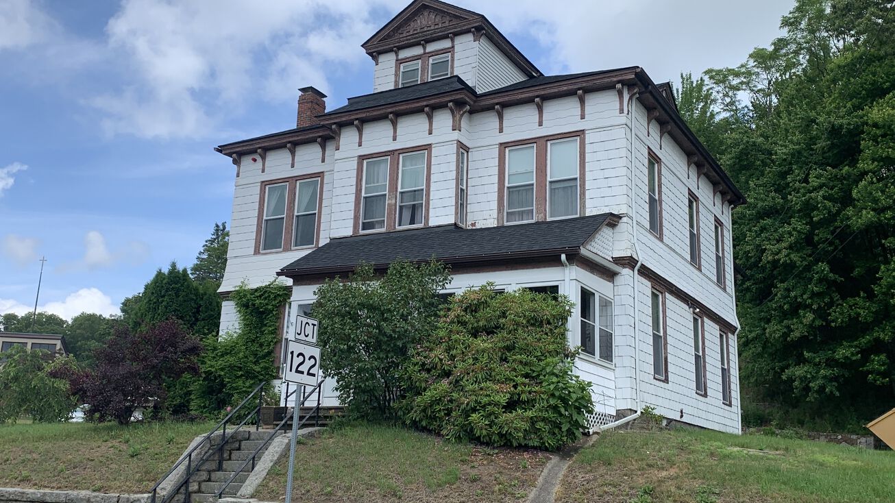 13 Lincoln Street, Millville, MA 01529