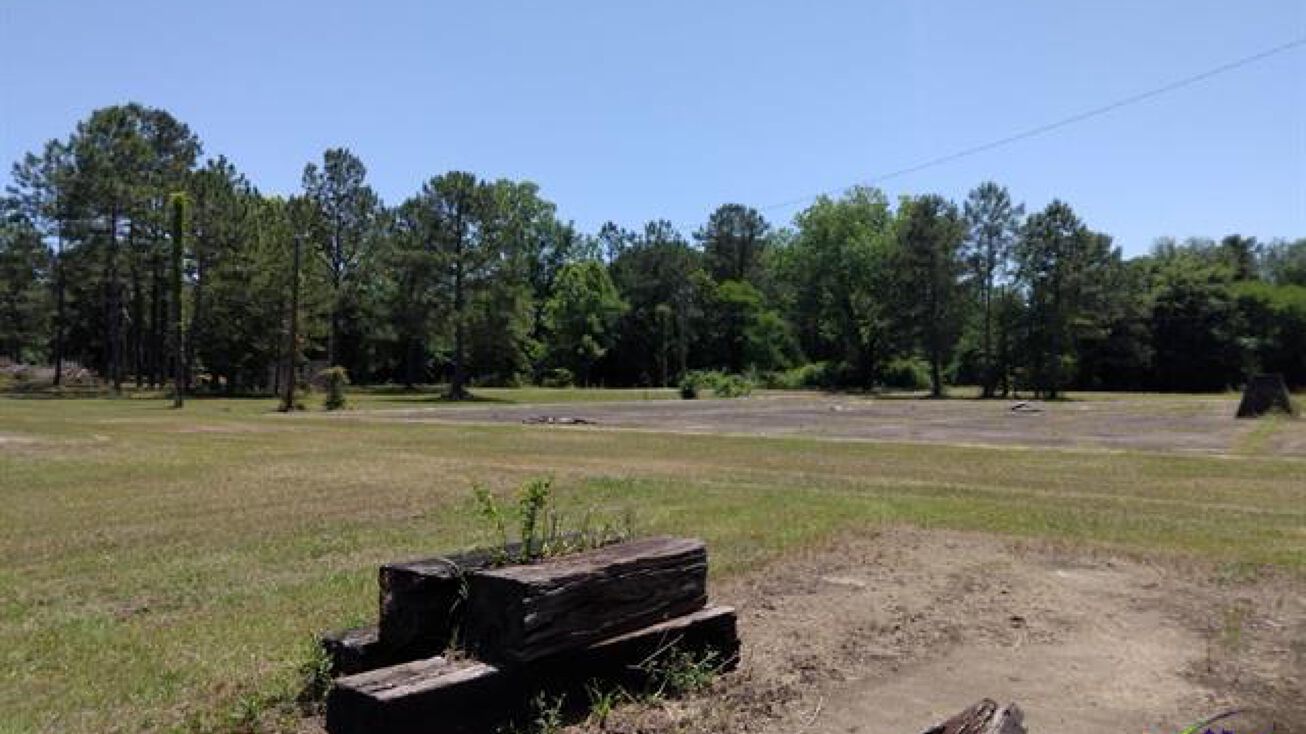 1517 N 11th St, Cordele, GA 31015