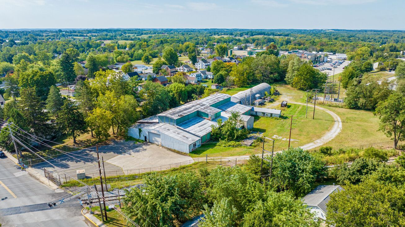 125 Hanover St, New Oxford, PA 17350