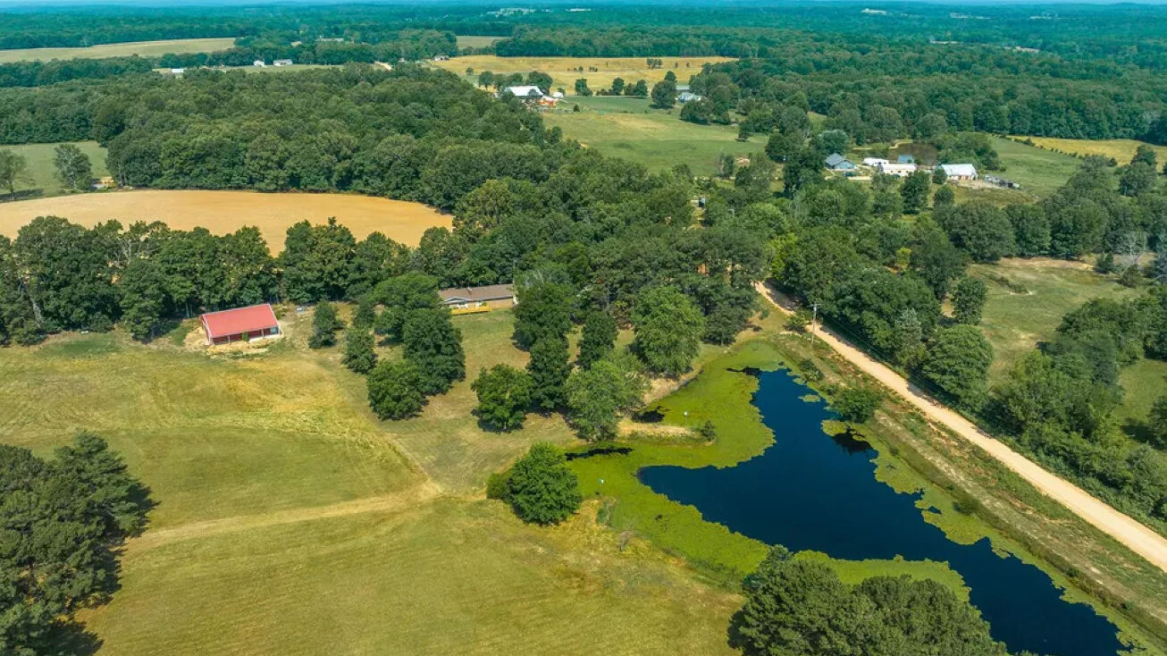 8804 BCR 808, Grassy, MO 63751